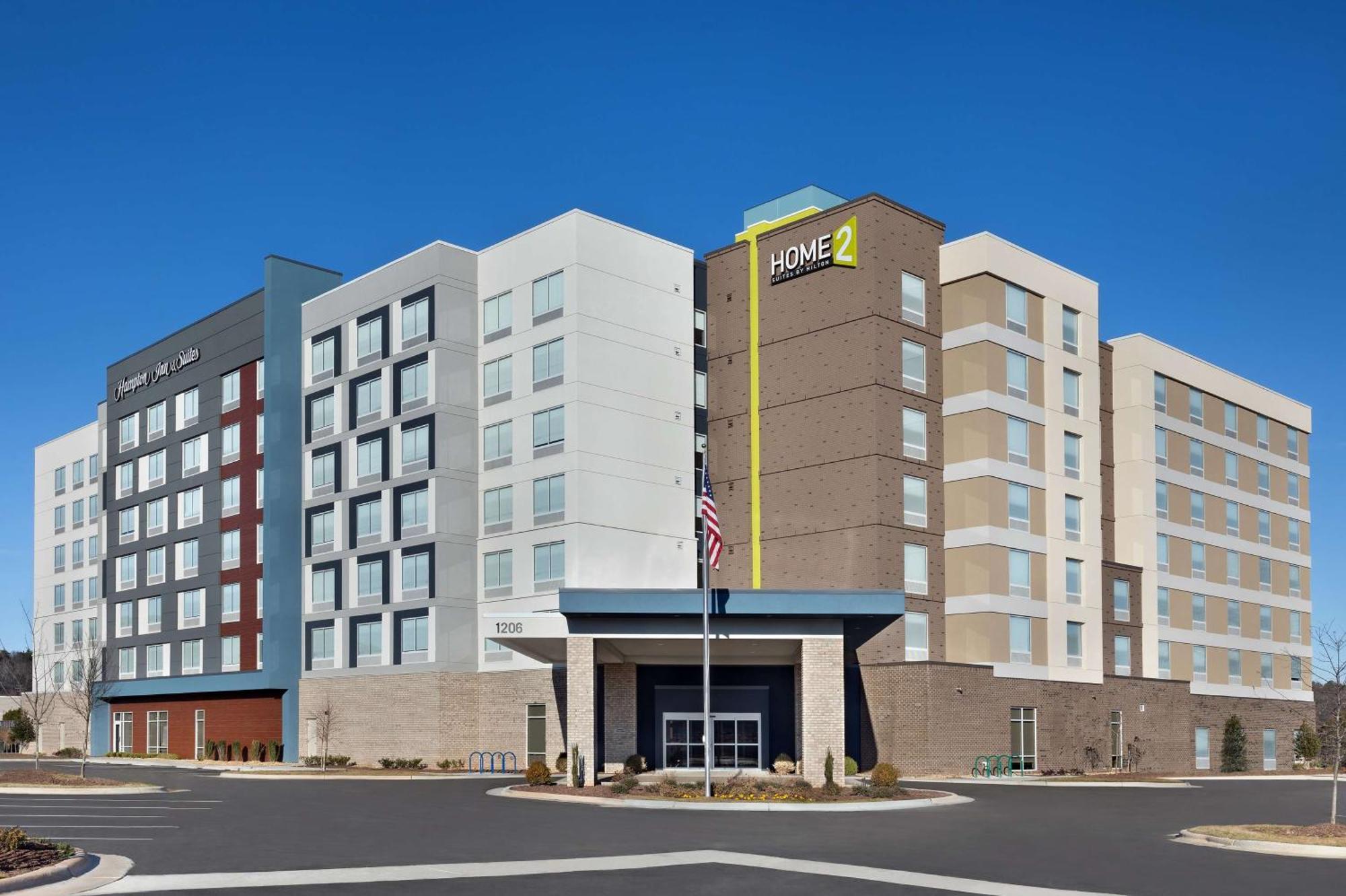 Hampton Inn & Suites Durham University Medical Center Exterior photo